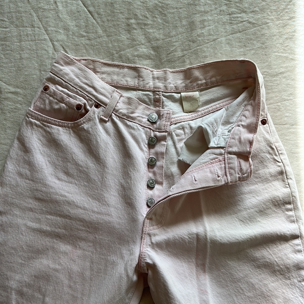 ✨ RARE VNTG 90’S PINK LEVI’S SZ 27 x 31 - Picture 3 of 9